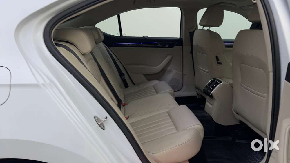 Skoda Superb L&k 1.8 Tsi At, 2020, Petrol