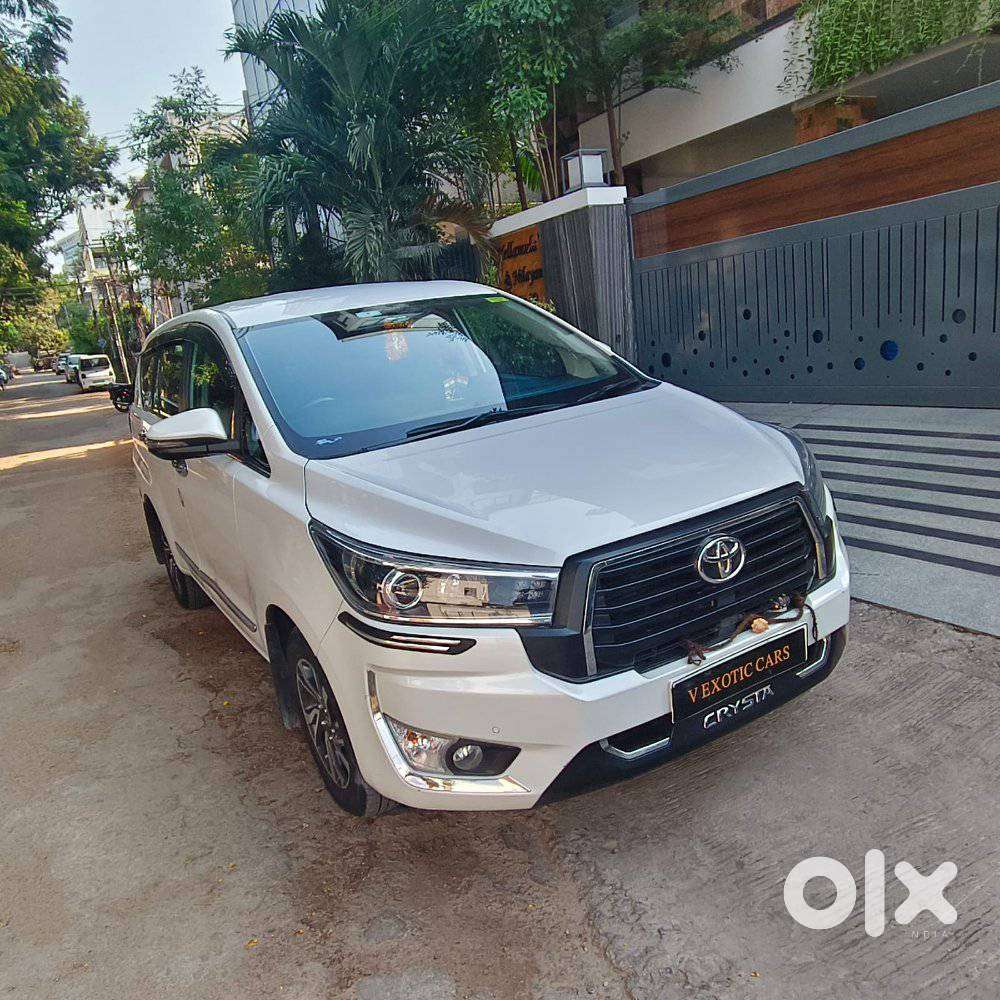 Toyota Innova Crysta 2.4 V 7 Str, 2023, Diesel