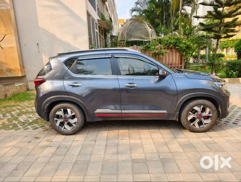 Kia Sonet 2023 Diesel Gravity Grey Well Maintained