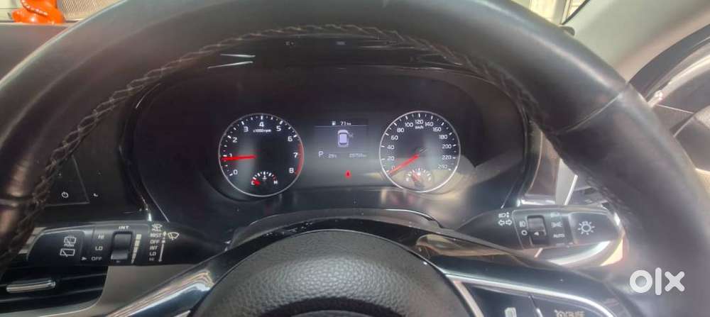 Kia Seltos 2019 At 1.5 G Ivt Htx Just Run 29000 Kms
