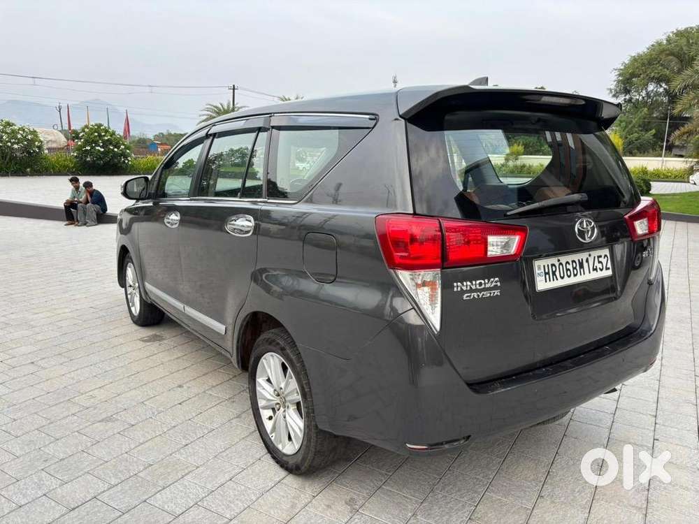 Toyota Innova Crysta 2018 Diesel Well Maintained