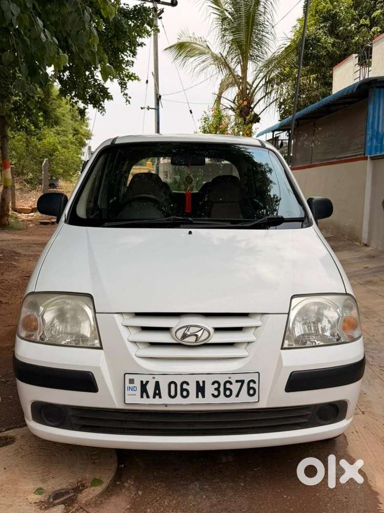 Hyundai Car 2012 Km Petrol Lpg (company Fitted)