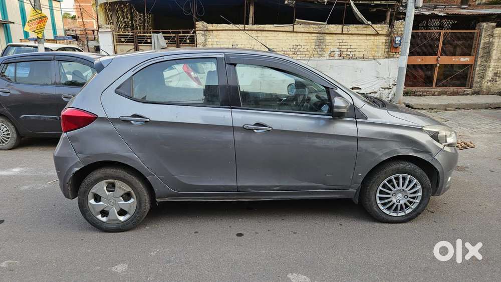 Tata Tiago 1.05 Revotorq Xz, 2018, Petrol