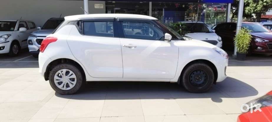 Maruti Suzuki Swift 1.2 Vxi (o), 2021, Petrol