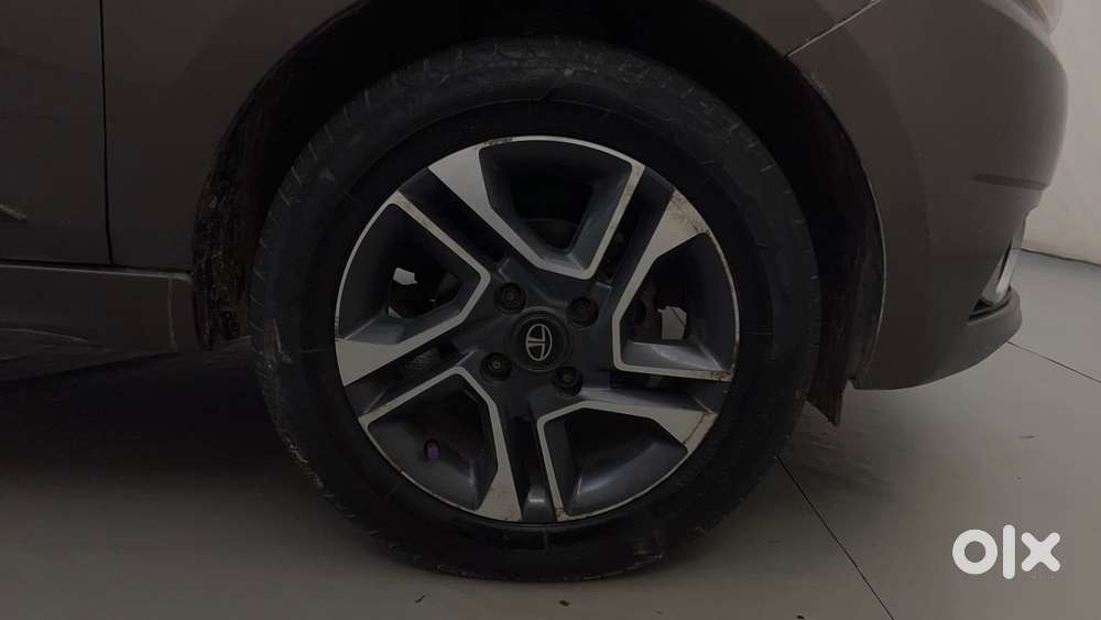 Tata Tigor Xza, 2018, Petrol