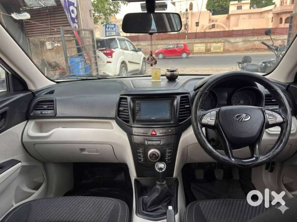 Mahindra Xuv300 W4, 2022, Petrol