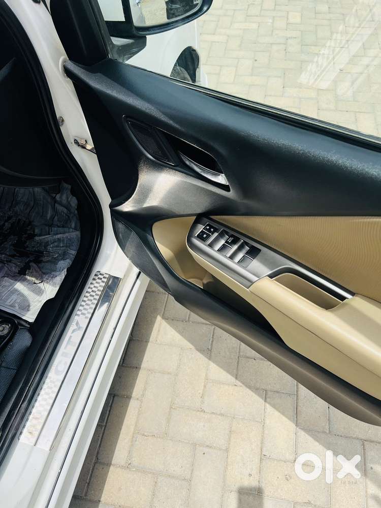 Honda City V Mt Exclusive, 2014, Petrol
