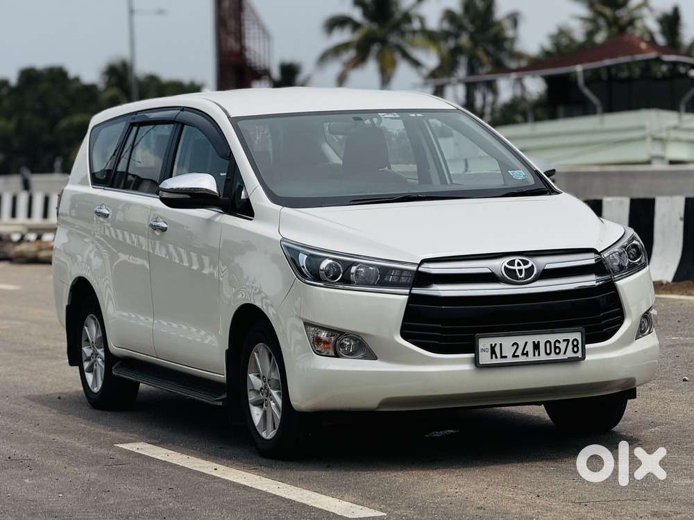 Toyota Innova Crysta 2.4 Vx Mt, 2016, Diesel