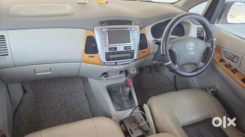 Toyota Innova Vx Model