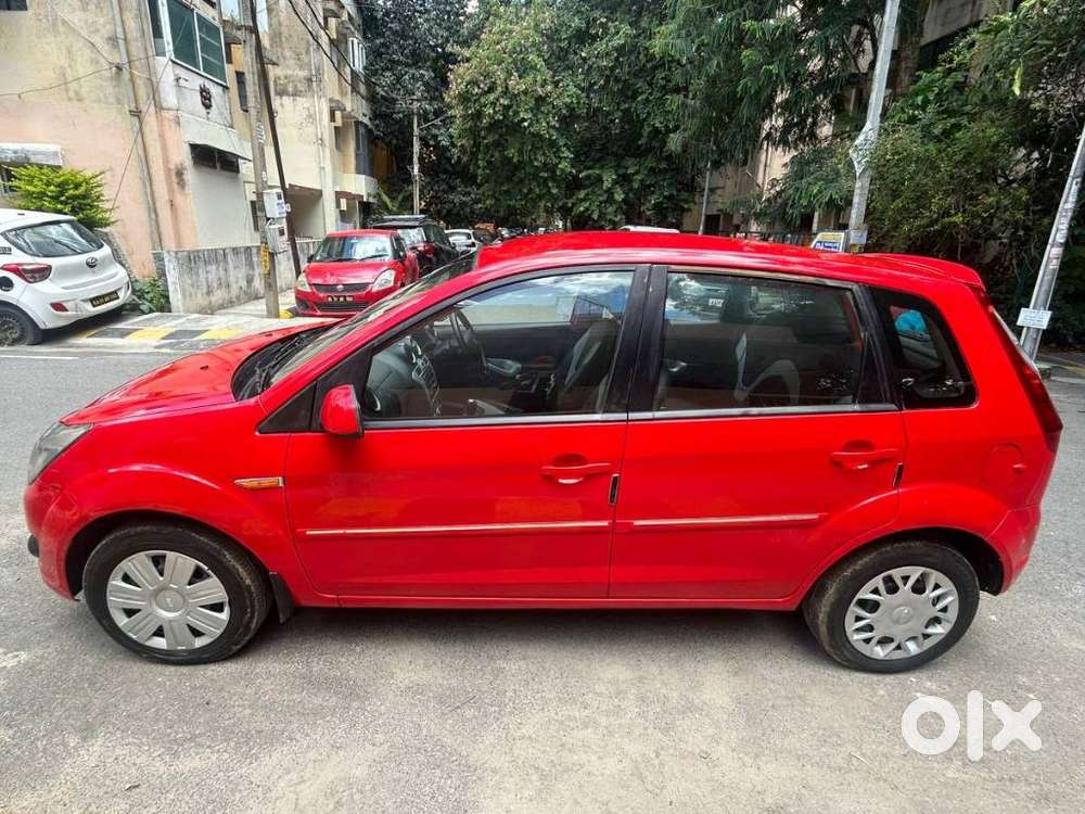 Ford Figo Petrol Titanium, 2011, Petrol