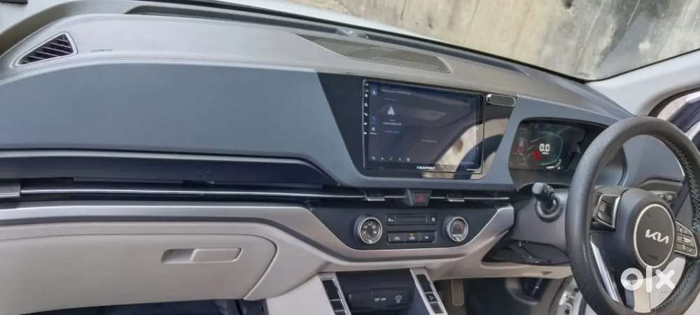 Kia Carens 2023 Diesel 140000 Km Driven