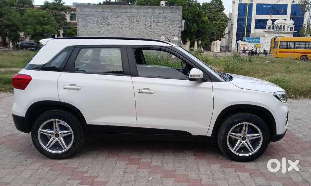 Maruti Suzuki Brezza 1.5 Vxi Smart Hybrid, 2021, Petrol