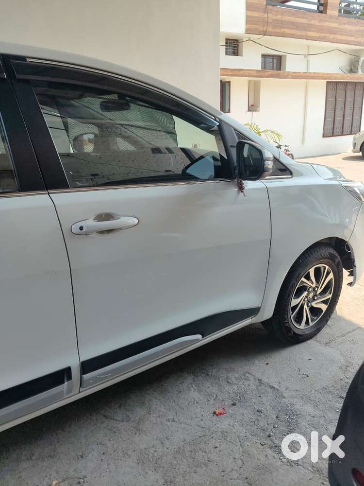 Toyota Innova Crysta Diesel 2022