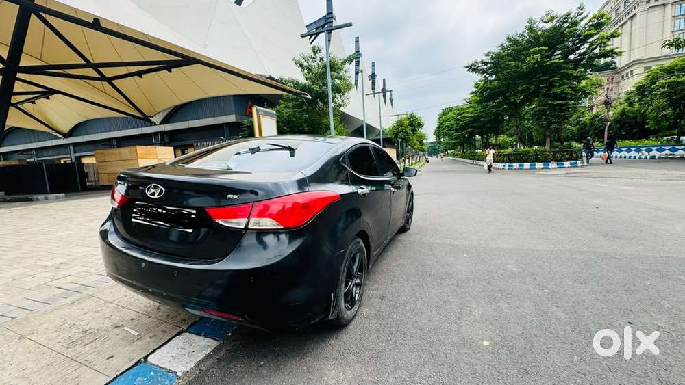 Hyundai Elantra Petrol 2013