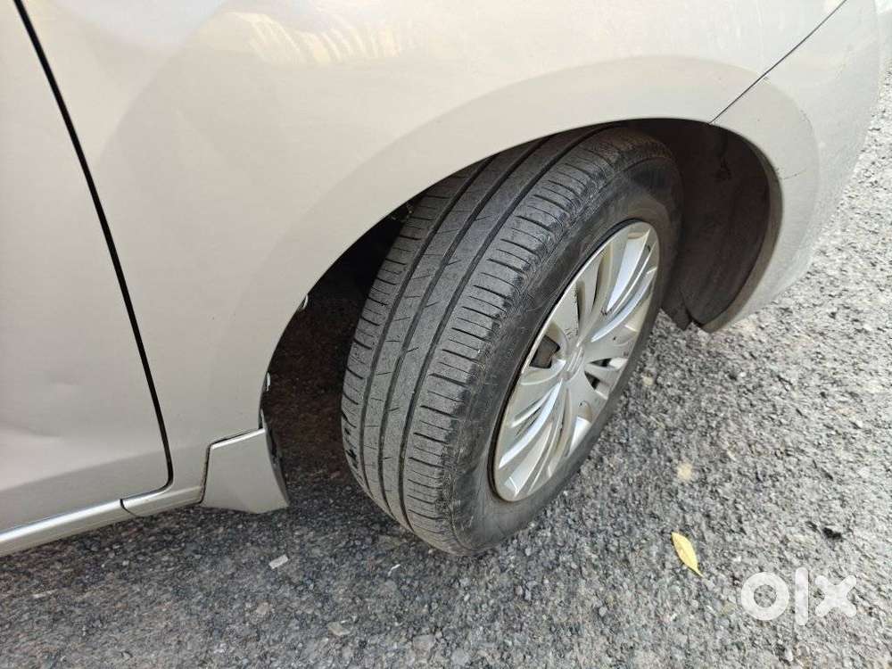 Maruti Suzuki Ertiga Vxi Abs Bs Iv, 2015, Petrol