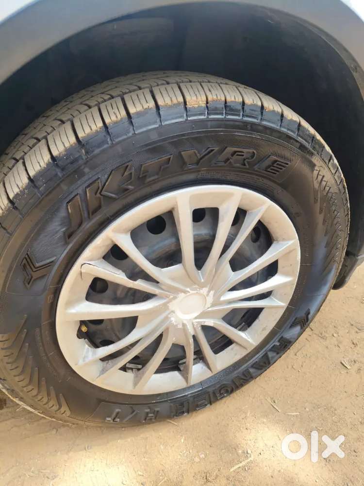 Mahindra Xuv500 W6 2016