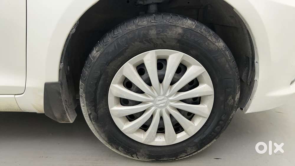 Maruti Suzuki Swift Dzire 1.3 Vxi, 2015, Petrol
