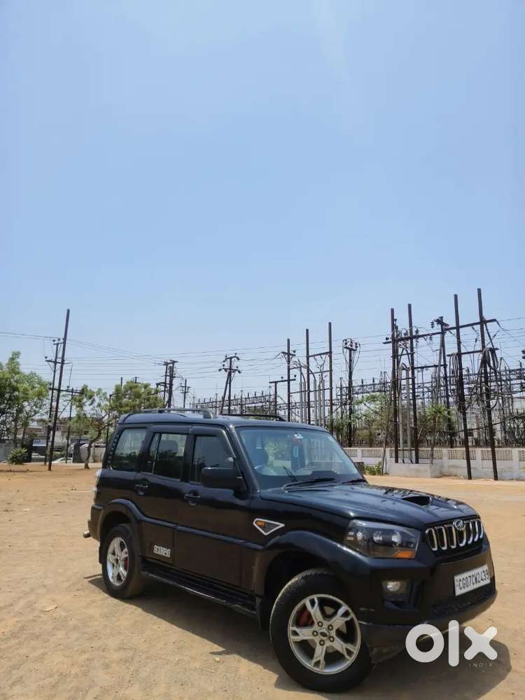 Mahindra Scorpio S8 2015 Diesel Car