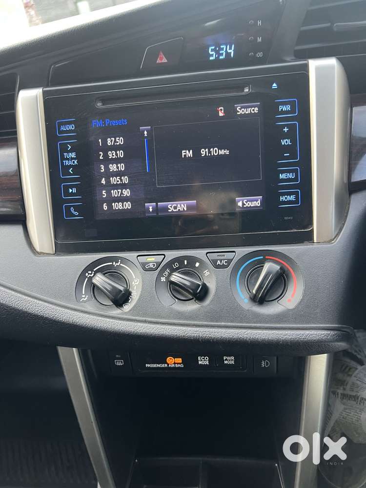 Toyota Innova Crysta 2.8 Gx At 8s, 2019, Diesel