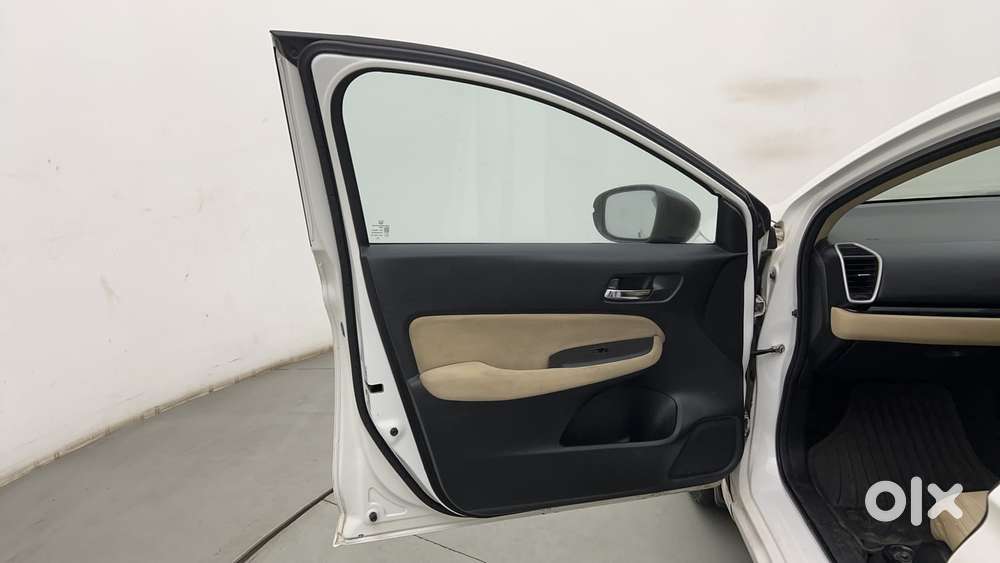 Honda City I-vtec V, 2022, Petrol