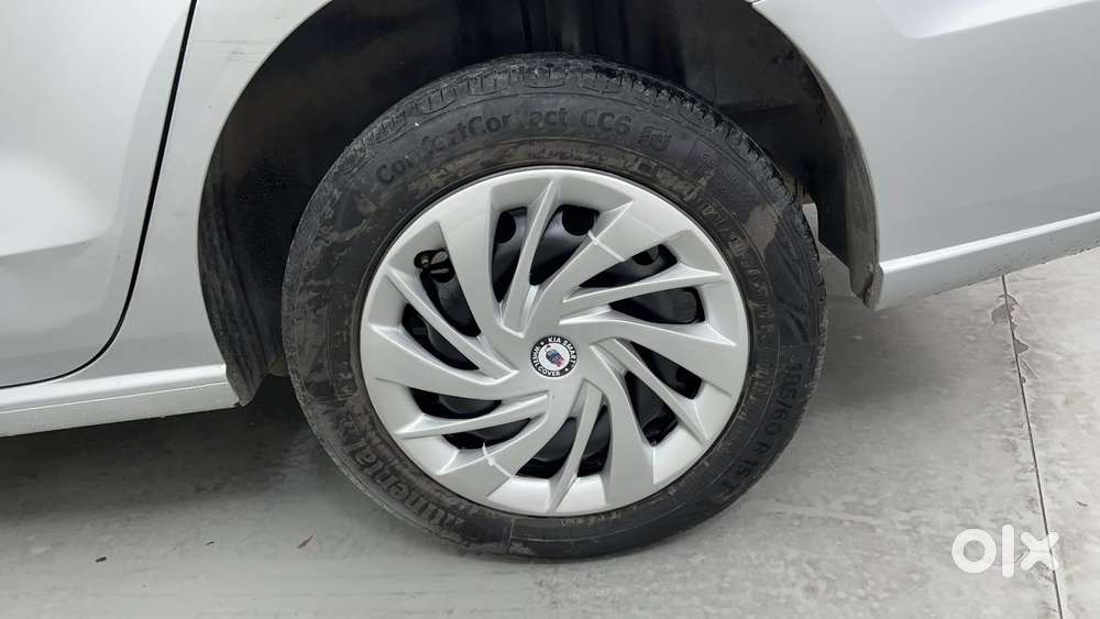 Volkswagen Vento 1.2 Tsi Comfortline At, 2016, Petrol
