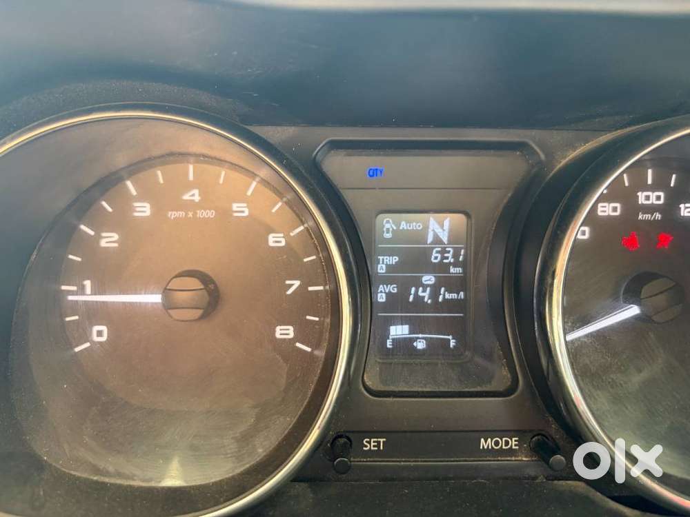 Tata Nexon Xza+ Automatic, Silver, Turbo Petrol, Done 33500 Kms