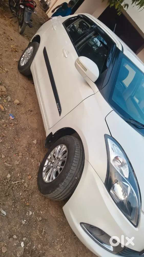 Maruti Suzuki Dzire 2017 Diesel 68000 Km Driven