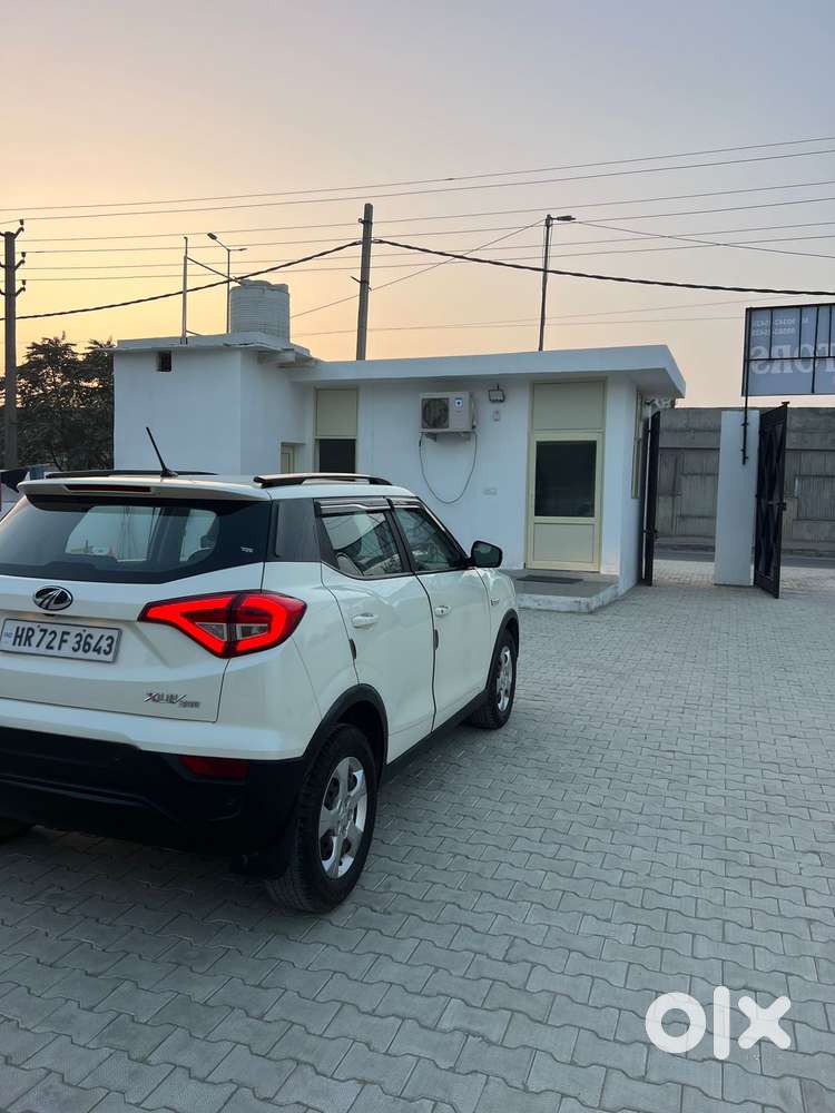 Mahindra Xuv300 W6, 2021, Petrol