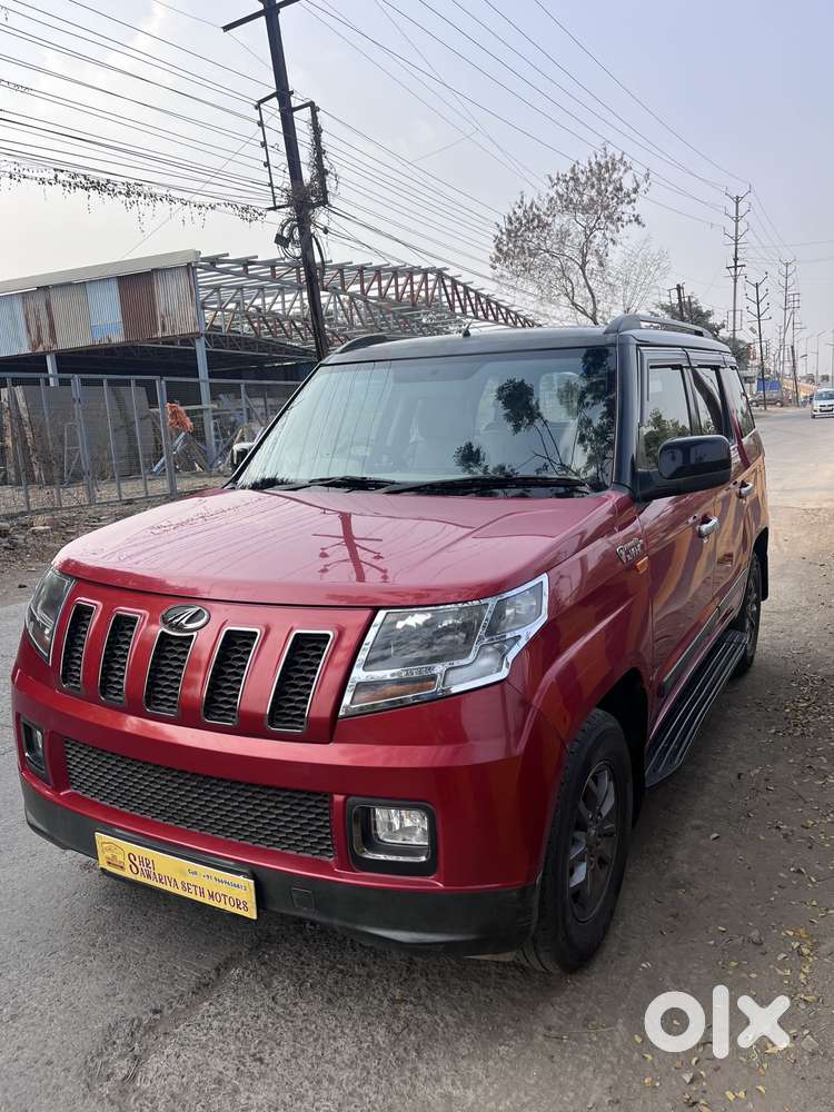 Mahindra Tuv 300 T10 Opt Dual Tone, 2018, Diesel
