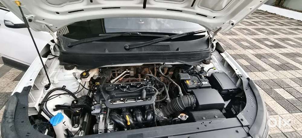 Hyundai Venue Petrol Manual 2024
