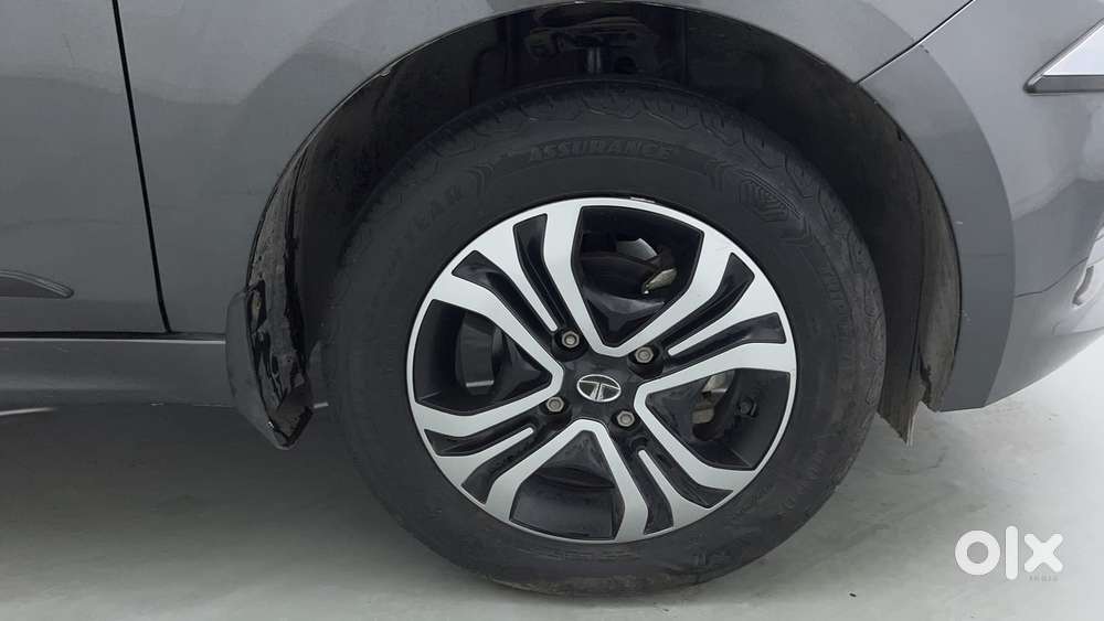 Tata Tiago 1.2 Revotron Xt Option, 2023, Petrol