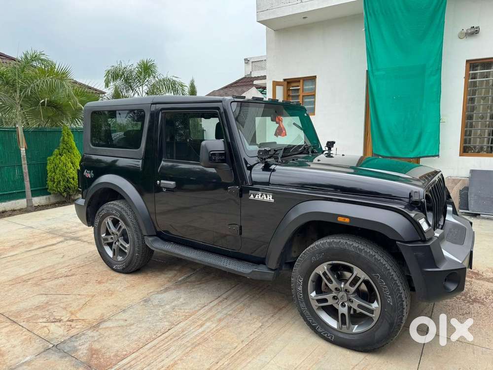 Mahindra Thar Petrol 2022