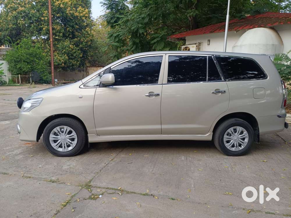 Toyota Innova 2.5 G (diesel) 7 Seater Bs Iv, 2014, Diesel