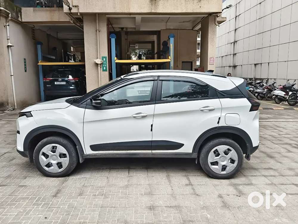Tata Nexon 2026 Petrol Pure Plus S (sunroof)