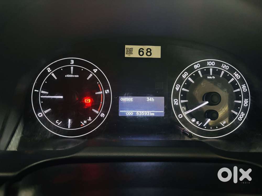Toyota Innova Crysta 2.4 G Mt 8s, 2017, Diesel