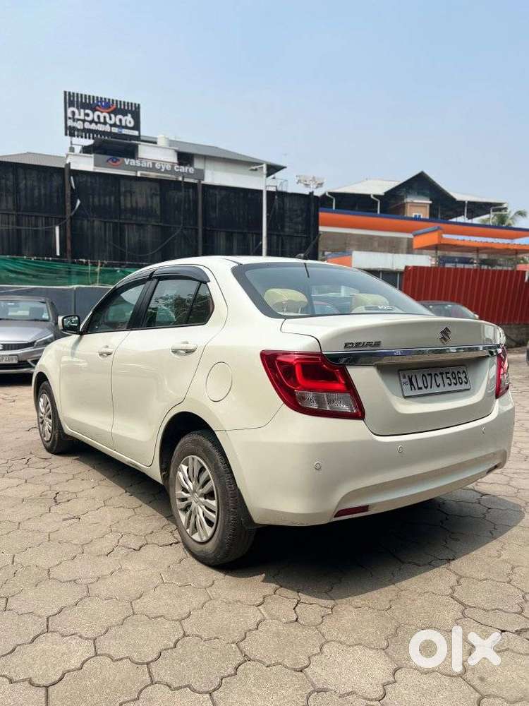Maruti Suzuki Dzire 1.2 Vxi Amt, 2019, Petrol