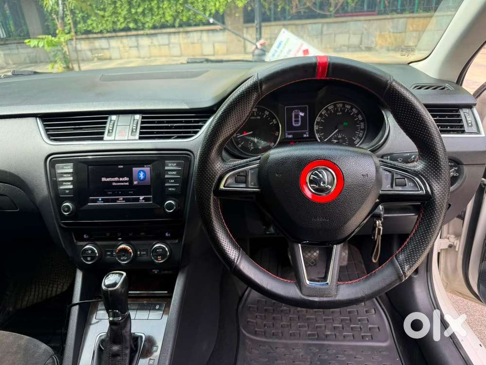 Skoda Octavia Elegance 1.8 Tsi At, 2015, Petrol
