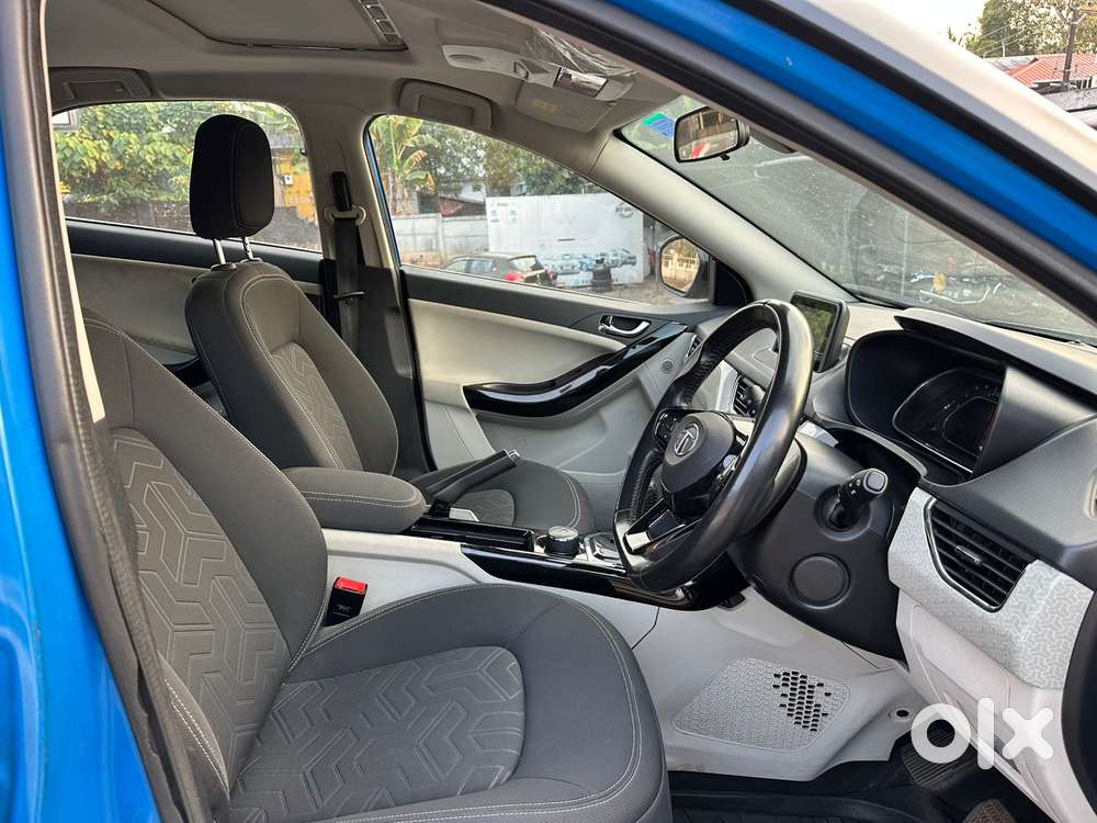 Tata Nexon 1.2 Revotron Xza Plus (o) Amt, 2021, Petrol