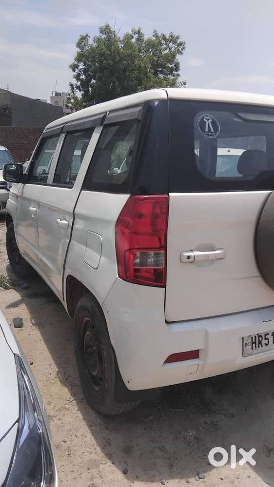Mahindra Tuv 300, 2018, Diesel