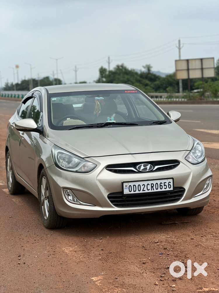 Hyundai Fluidic Verna 2011