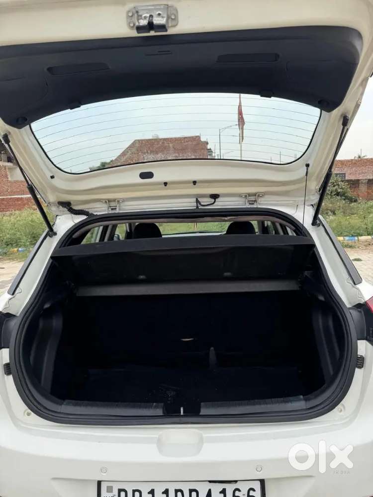 Anand Nagar B No 9 Gali Vich Khadi Ah Ik Sall Di Likh K Guarante Devag