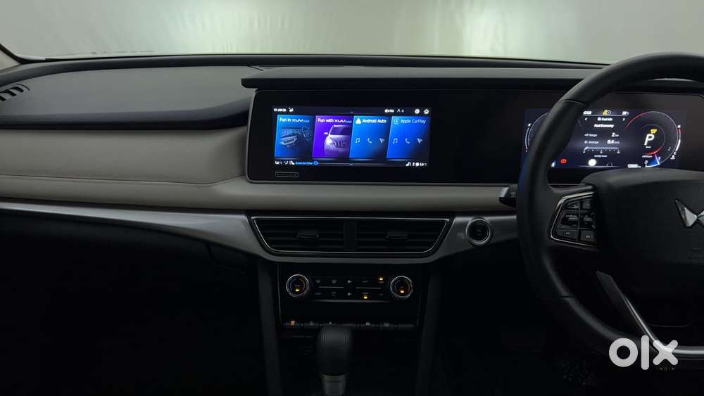 Mahindra Xuv700 2.0 Ax 7 Petrol At Luxury Pack Str, 2024, Petrol