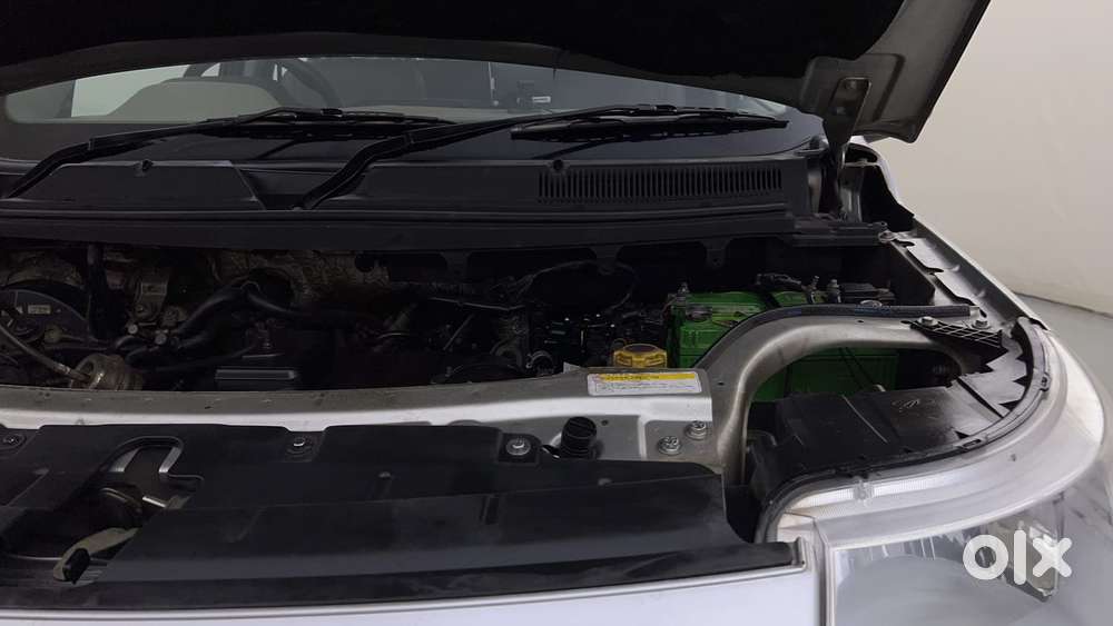 Mahindra Tuv 300 T8, 2015, Diesel