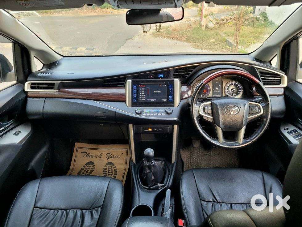 Toyota Innova Crysta 2.4 V, 2016, Diesel