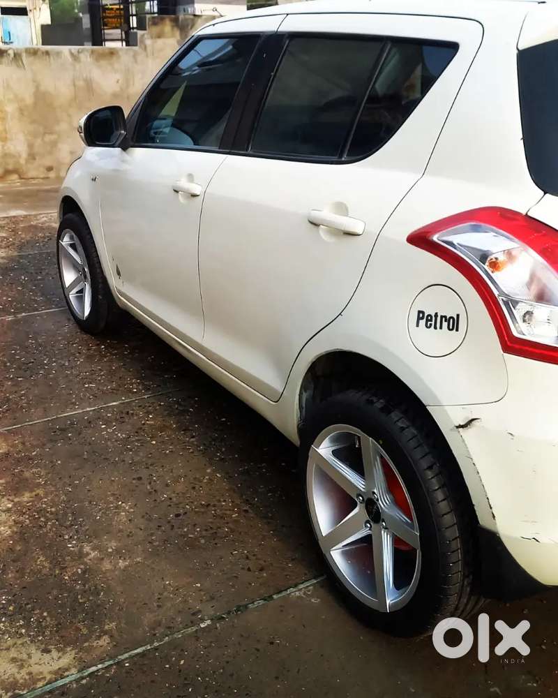 Maruti Swift Vxi 2017