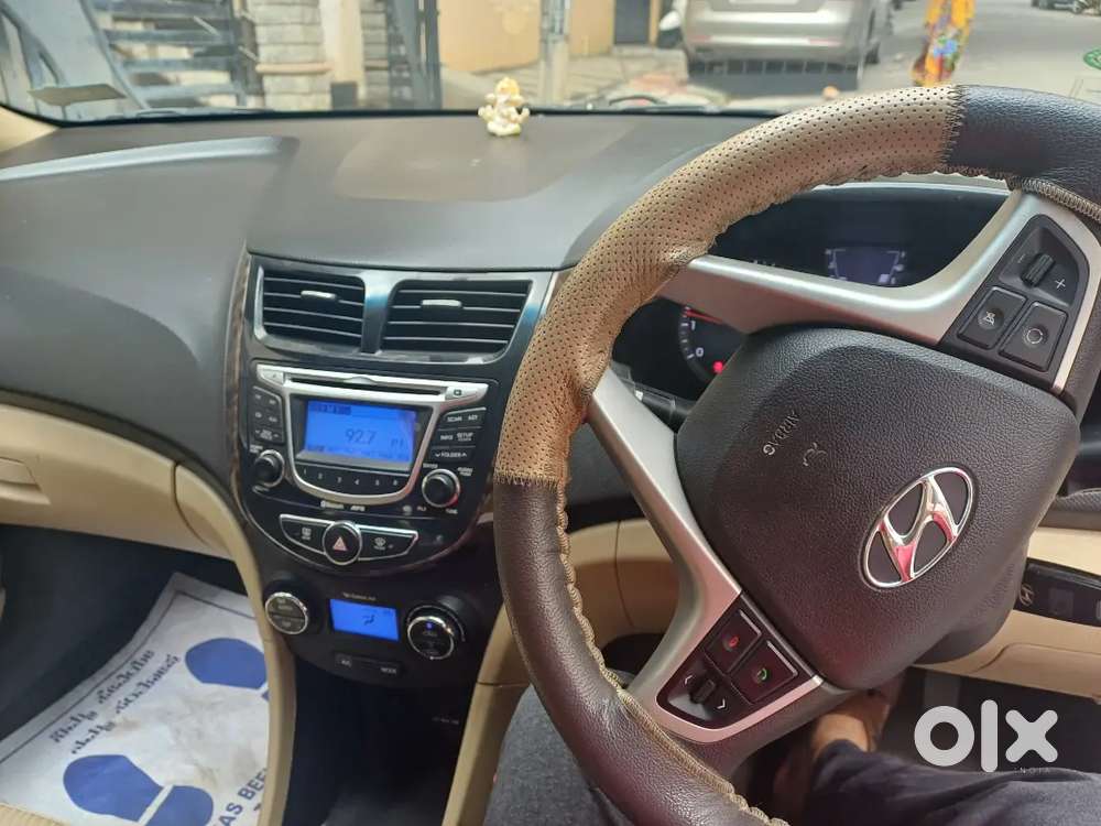 Hyundai Verna Fluidic 2012 Manual