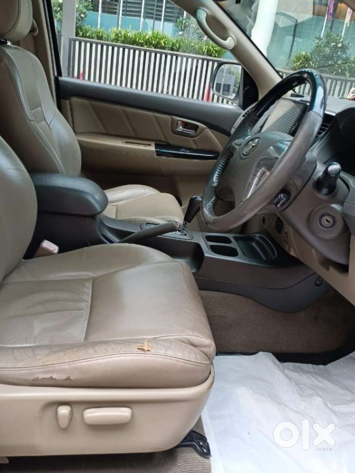 Toyota Fortuner 3.0 4x2 Automatic, 2012, Diesel