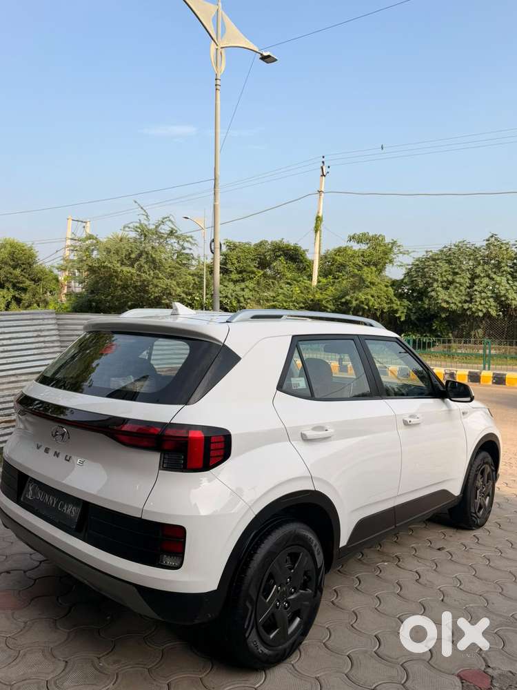 Hyundai Venue 1.2 S Plus, 2025, Petrol