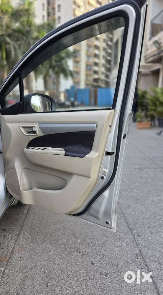 Maruti Suzuki Ertiga 2012-2015 Vxi Cng, 2015, Cng & Hybrids