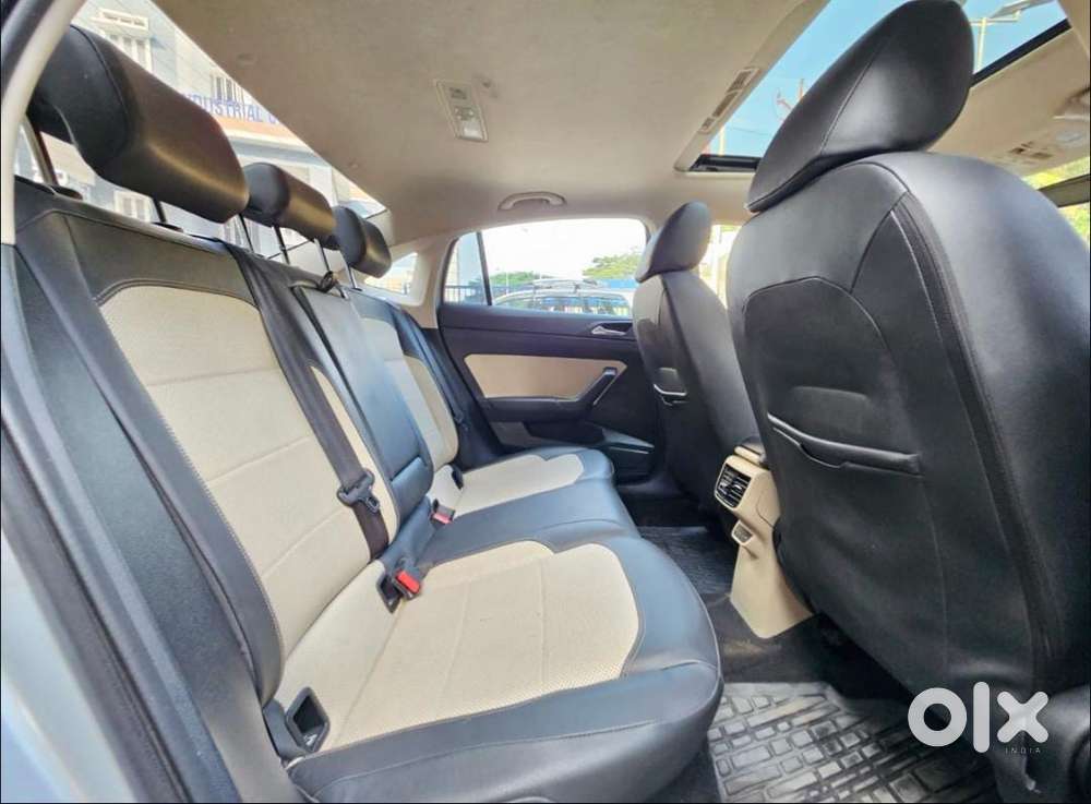 Skoda Slavia 1.0 Tsi Style, 2022, Petrol